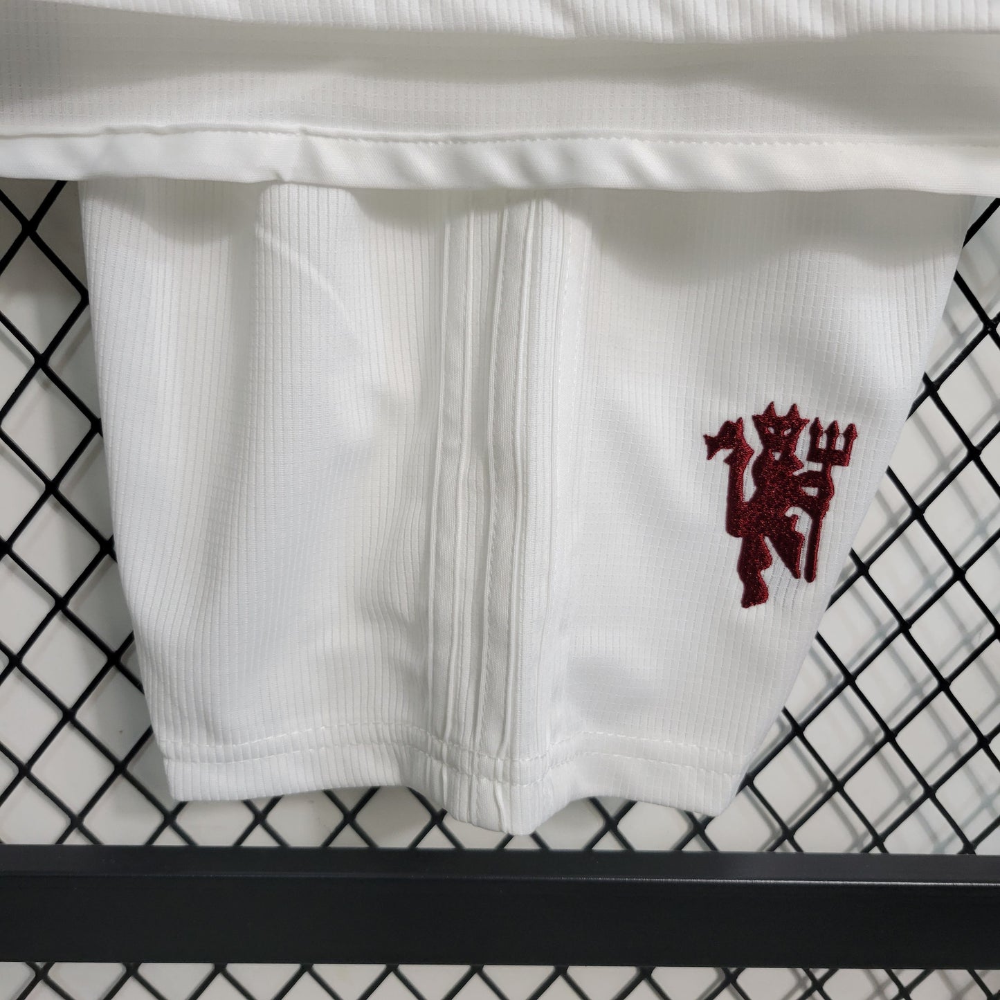 Manchester United 2024/25 Away Jersey – White Heritage Edition