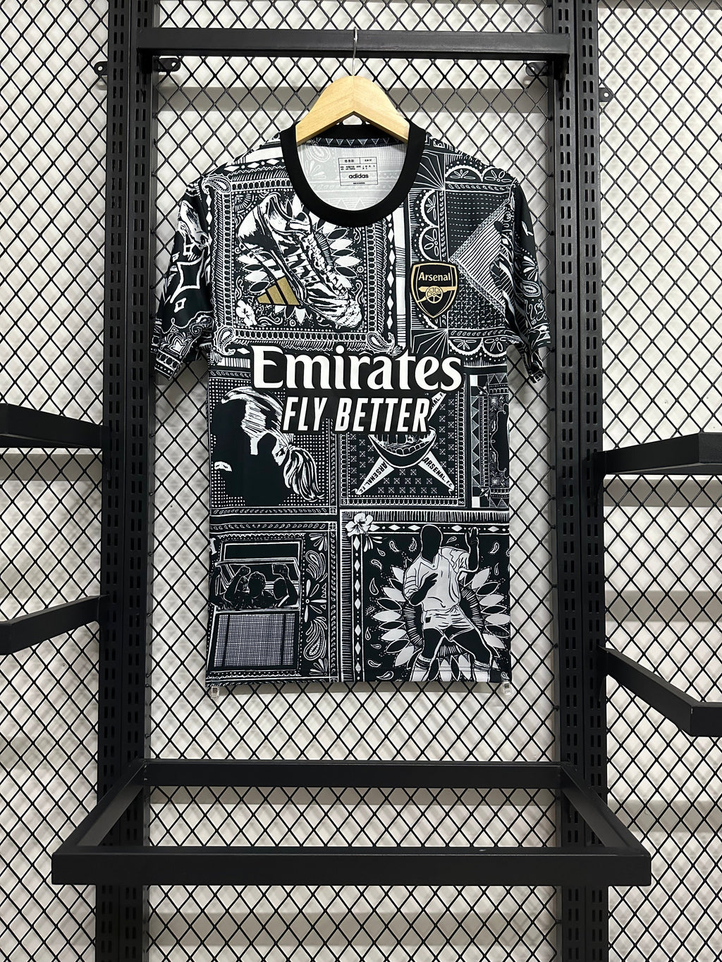 Arsenal Special Edition – Black & White Graphic Jersey