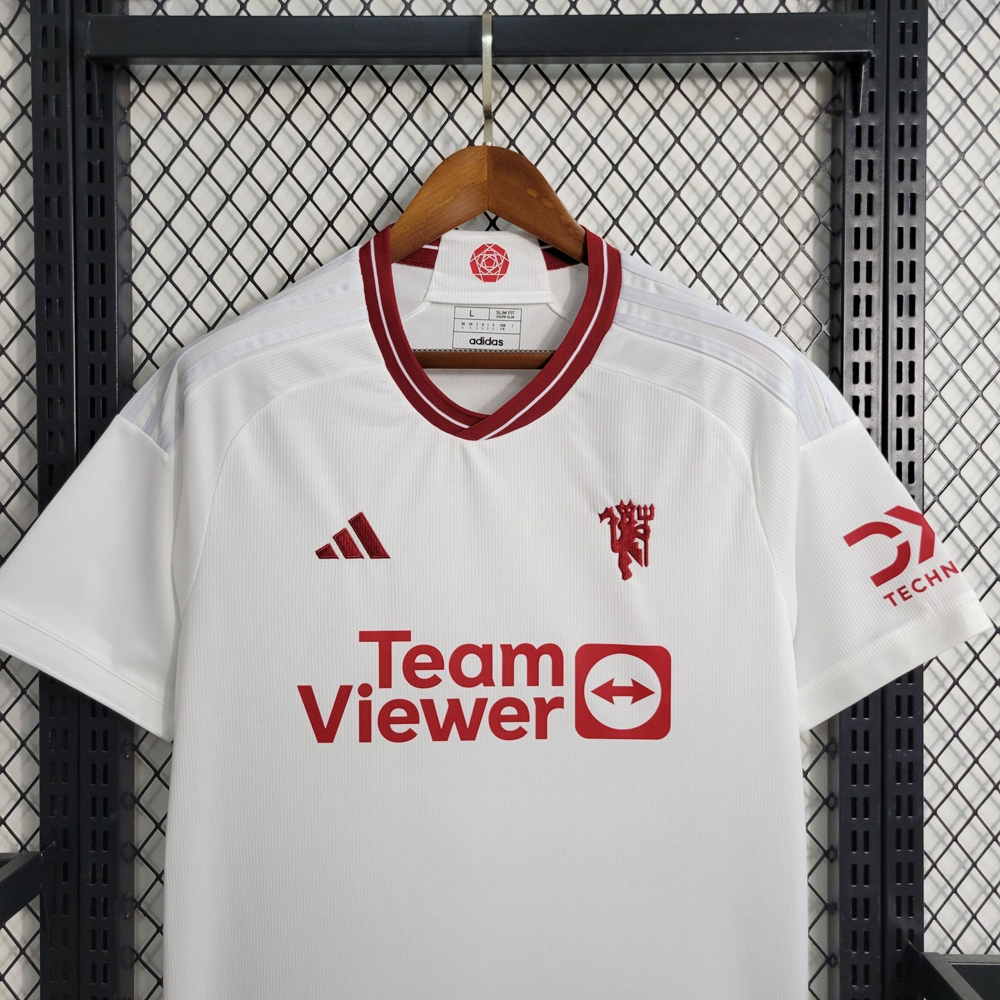Manchester United 2024/25 Away Jersey – White Heritage Edition