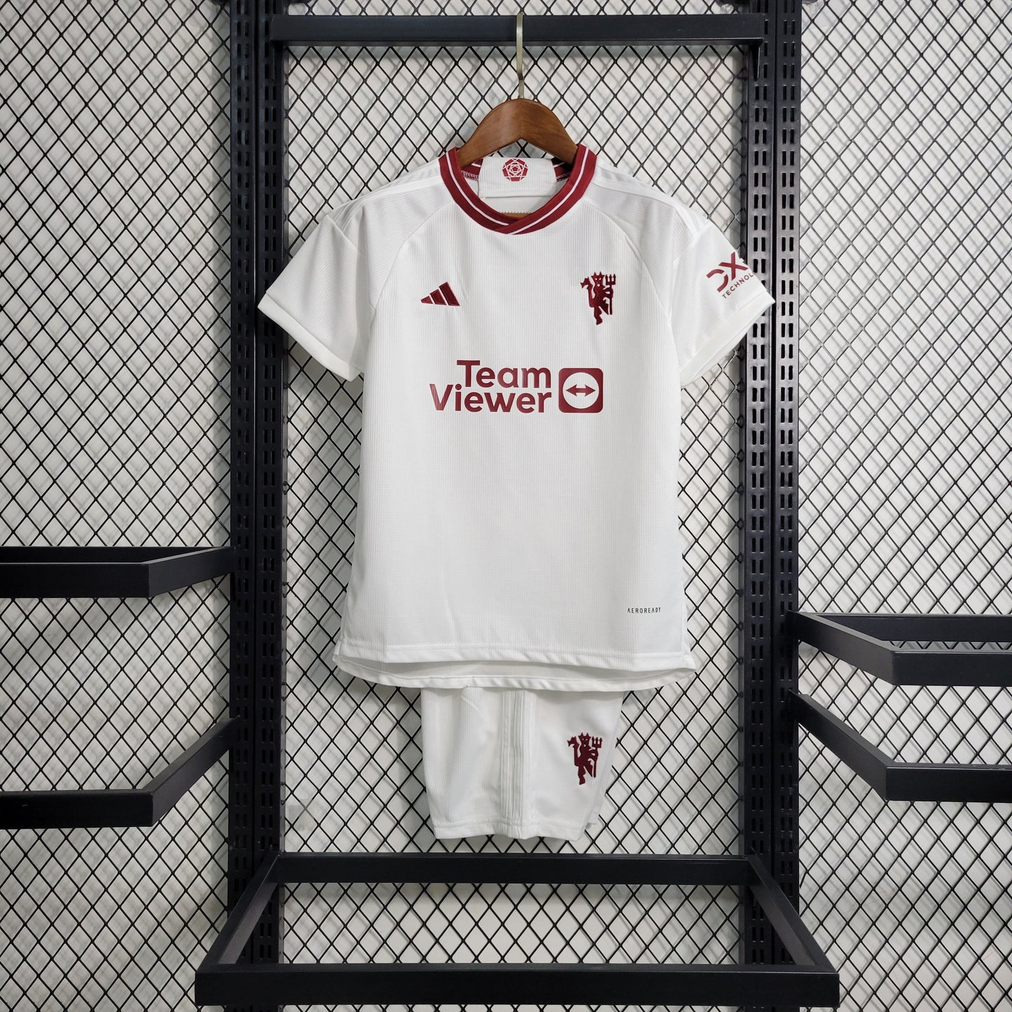 Manchester United 2024/25 Away Jersey – White Heritage Edition