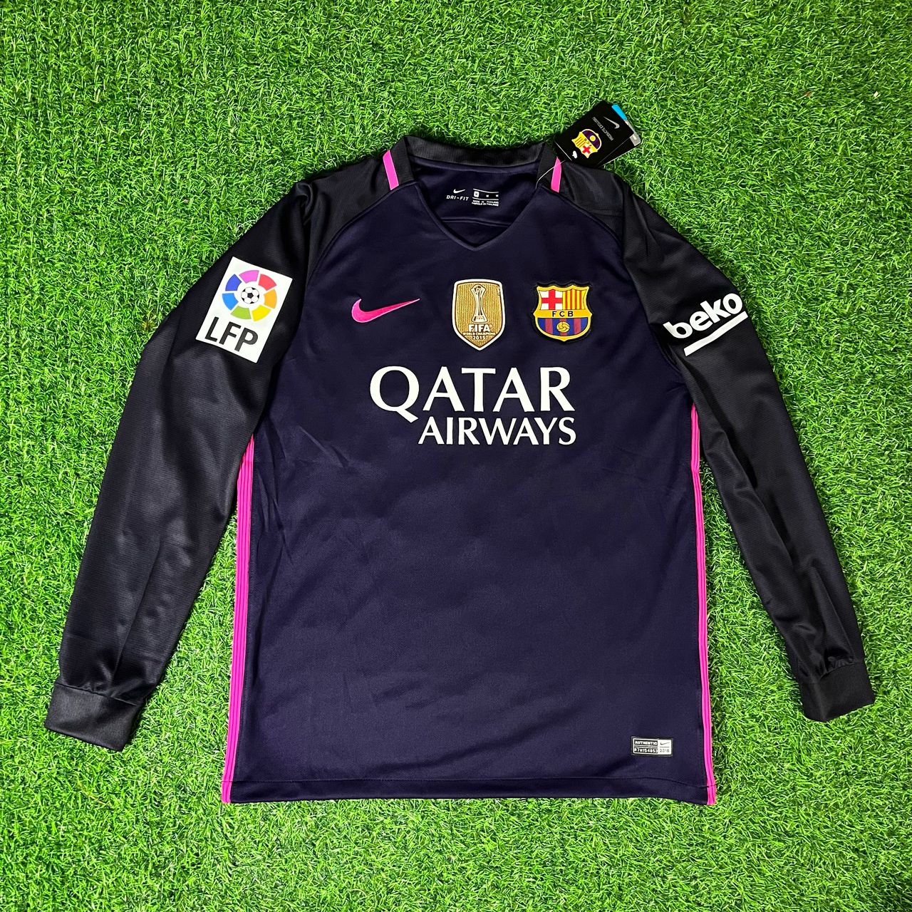 Lionel Messi Long-Sleeve Barcelona 2014/15 Retro Pink Printed Jersey